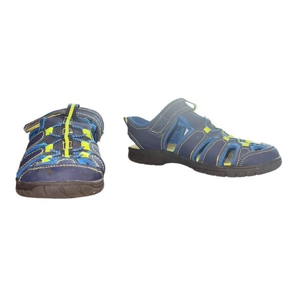 Falls Creek Boys Summer Outdoor Beach Sports Closed-Toe Sandals Blue Sz 2 EUC - Picture 1 of 9
